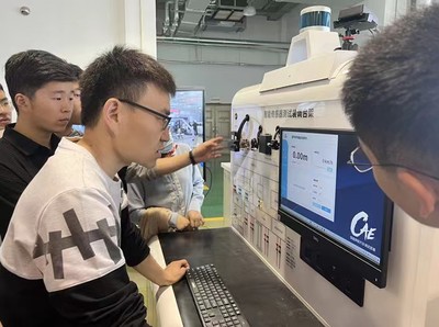 汽車工程系成功舉辦智能網聯汽車實訓設備專項培訓，深化通信與自動控制技術研究